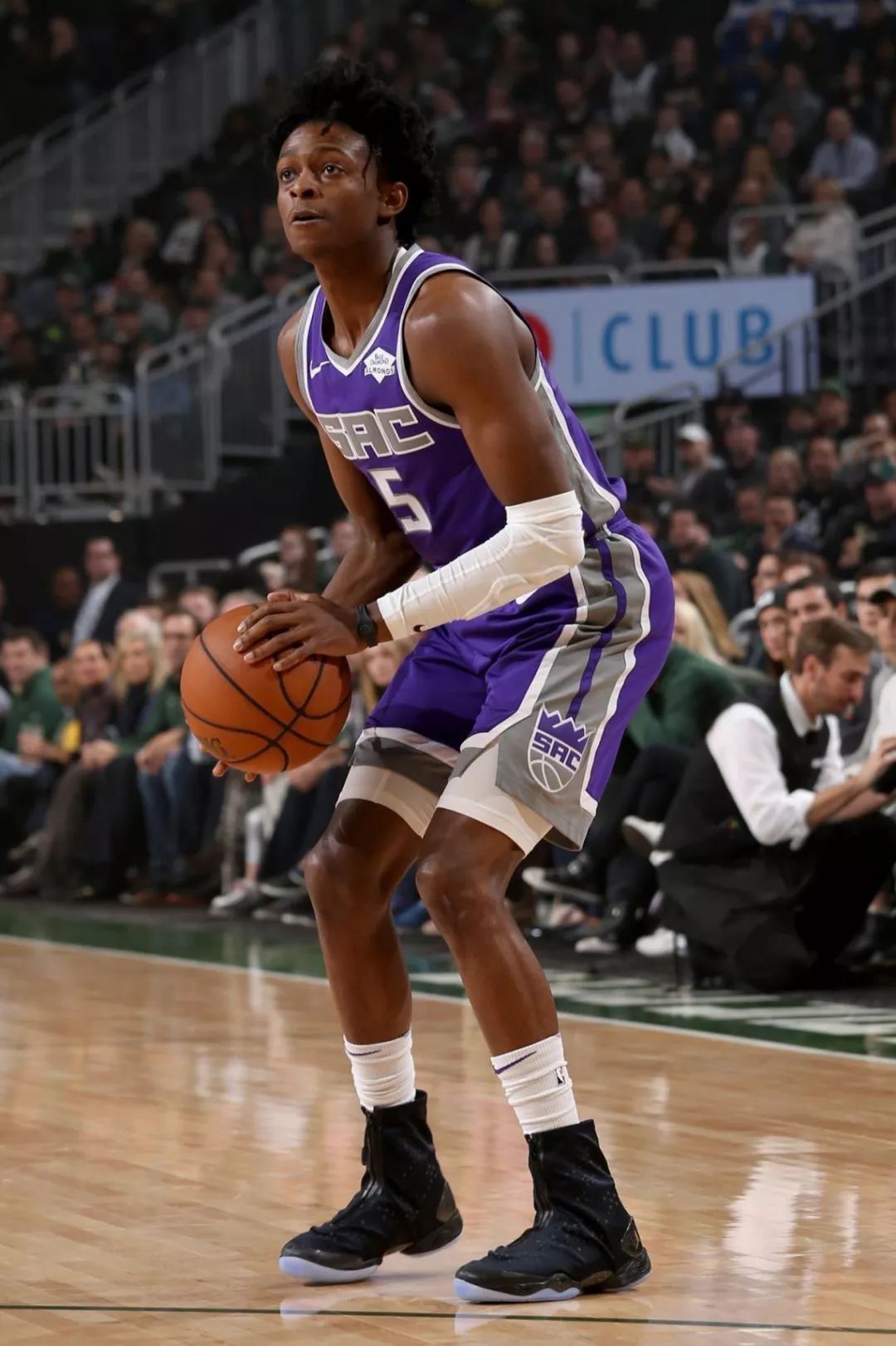 时刻挺身而 时刻挺身而