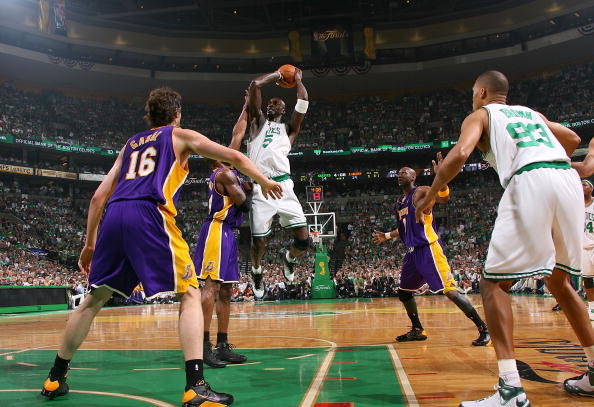 他都具备撕 他都具备撕